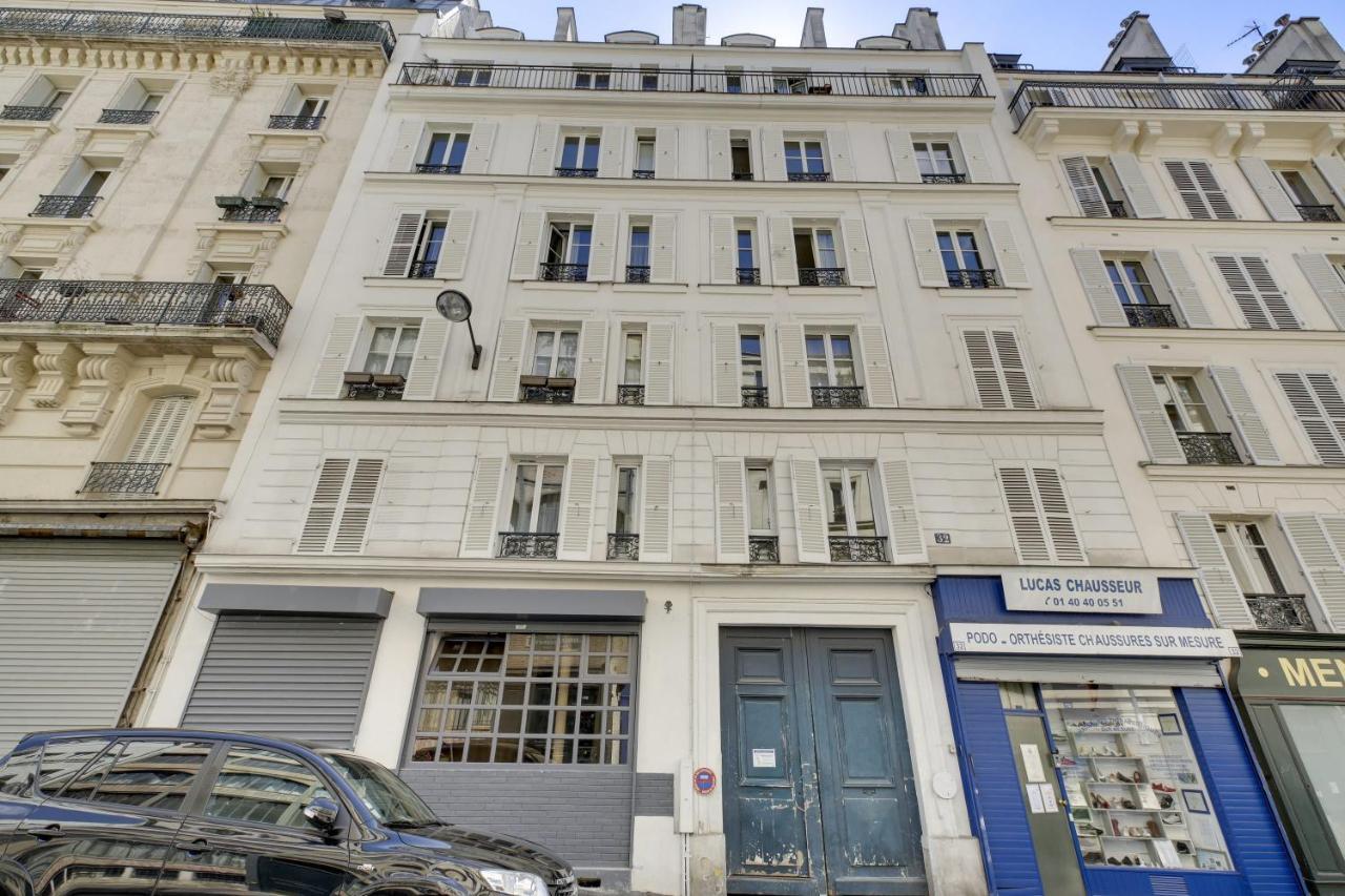 Bright Charming Modern Studio By Dreamy Canal St Martin 10Eme Metro Goncourt Apartment Paris Bagian luar foto